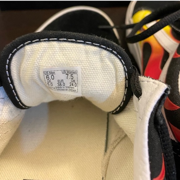 Vans Off the Wall, Old Skool, low top, lace up, Flame - Picture 7 of 7